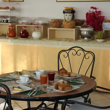 Ginestra Sulla Di Holiday home *