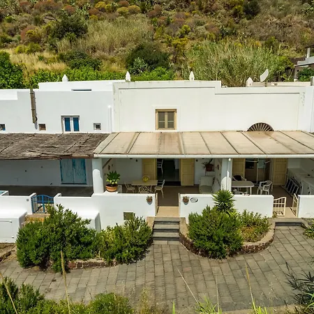 Holiday home Ginestra Sulla Di Stromboli