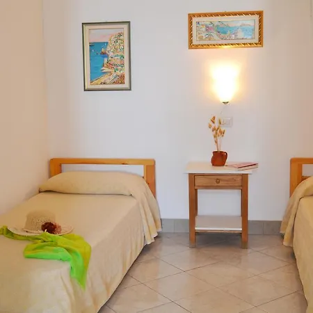 Holiday home Ginestra Sulla Di Stromboli