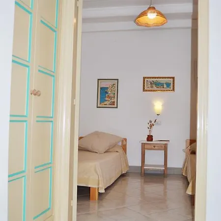 Holiday home Ginestra Sulla Di